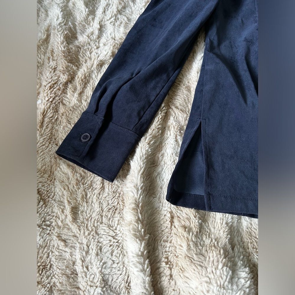 Express Button Up Blouse - Picture 11 of 12